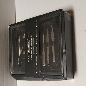 Signature Gentlemans Manicure Set with Leather Case NWT